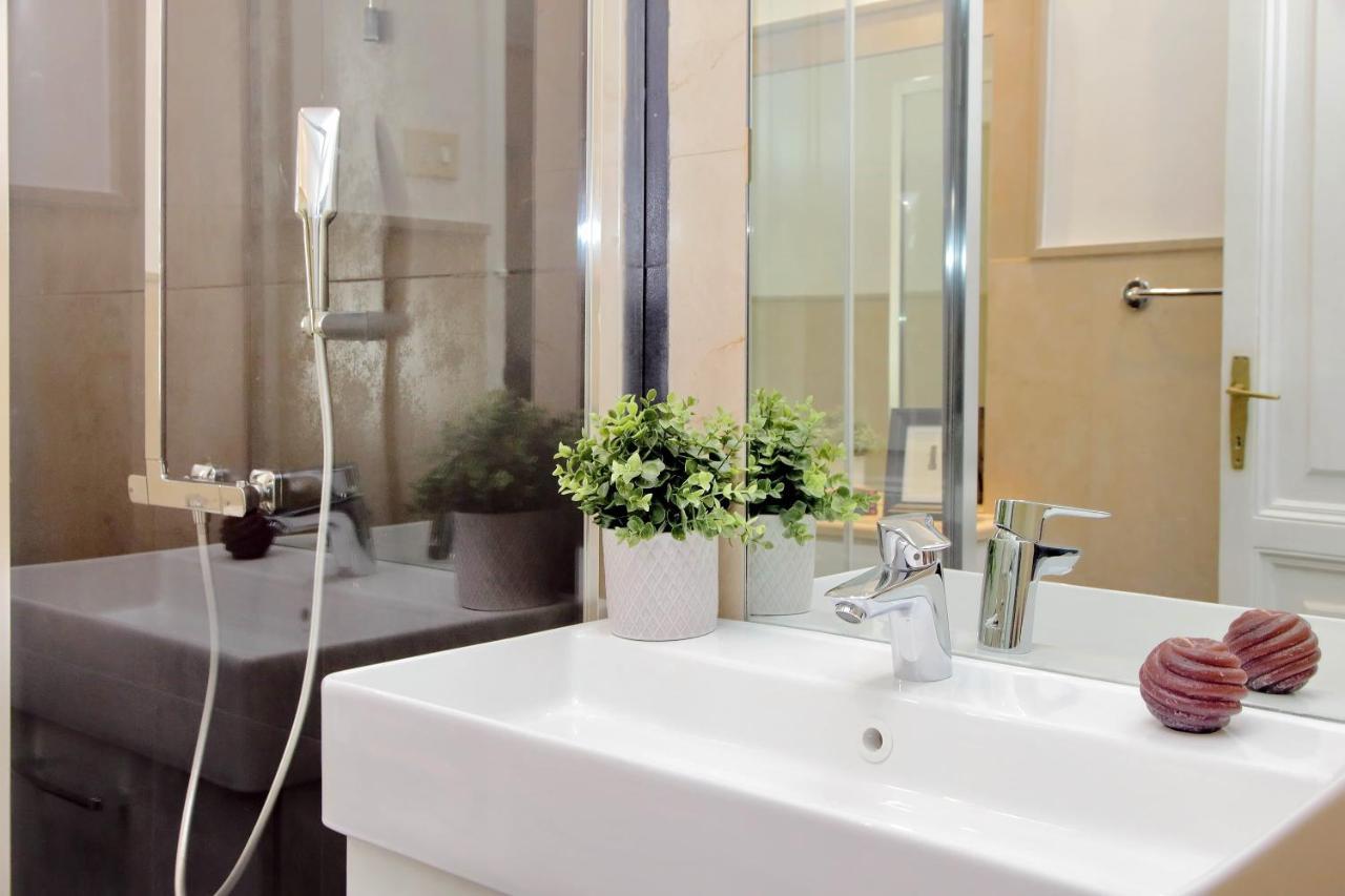 4Bnb - Tiberina Spacious Apartment Roma Esterno foto