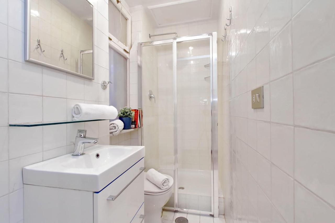4Bnb - Tiberina Spacious Apartment Roma Esterno foto